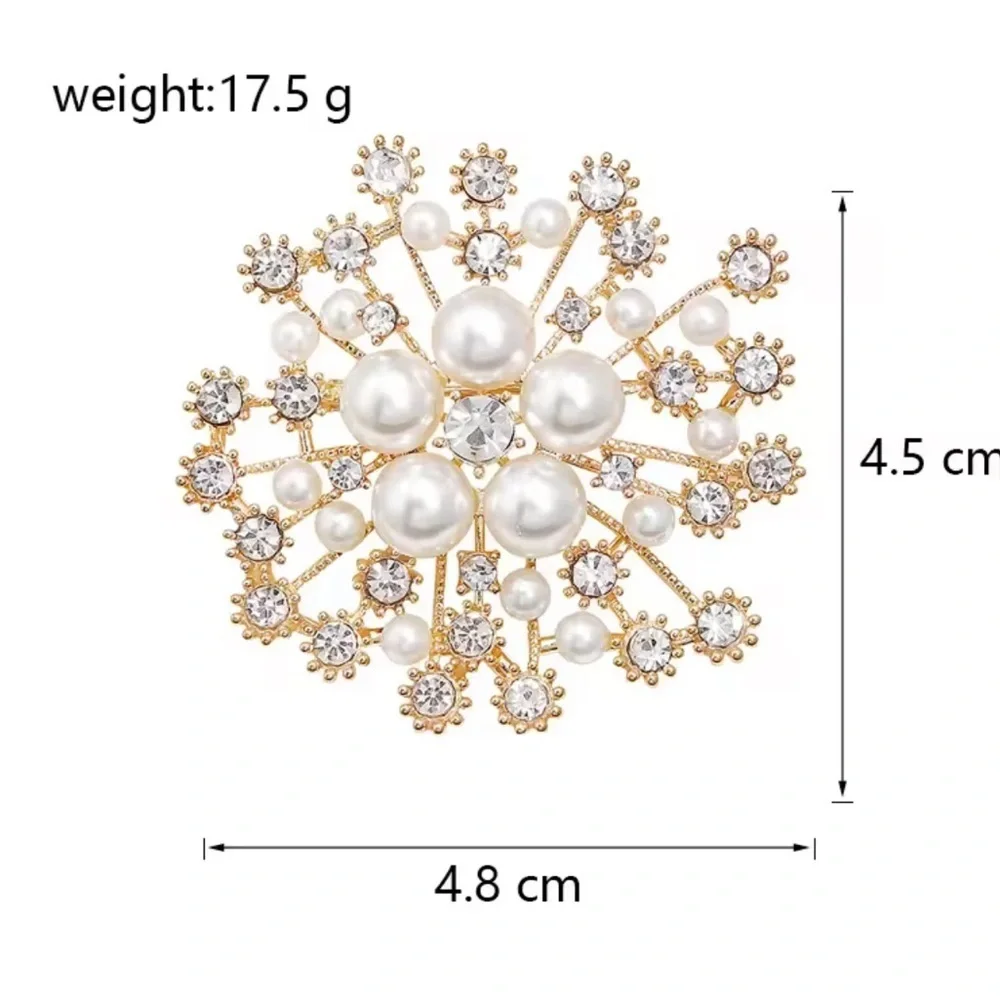 Pearl Crystal Flower Brooch Gold Tone Vintage Style